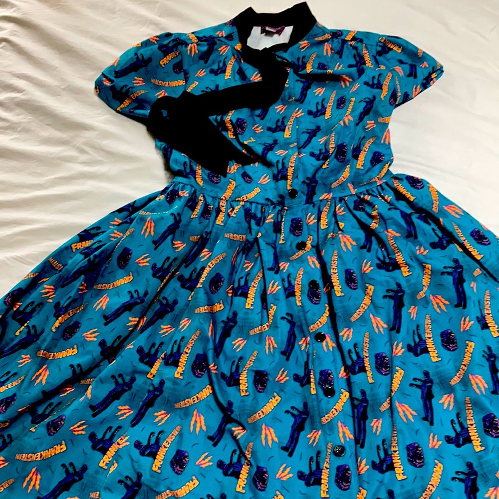 Unique Vintage - Universal Monsters Dress XL